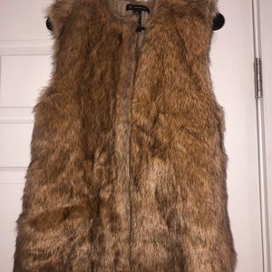 Fur vest!